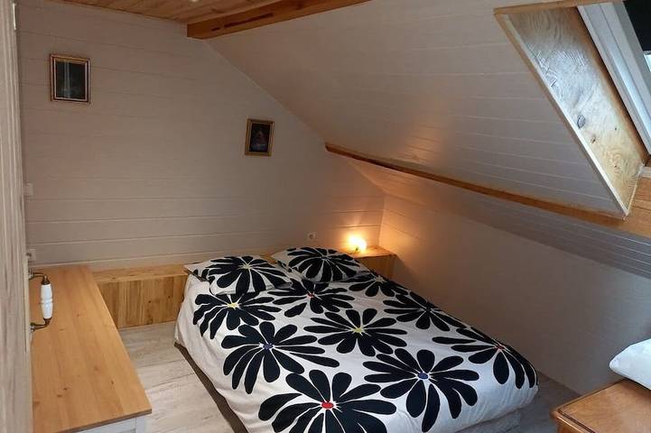 Gîte pour 4 personnes, avec jacuzzi et jardin à Prunières - 2