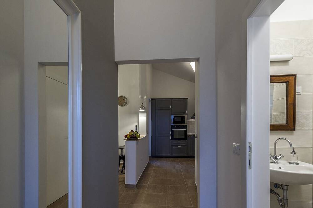 Charmante 3Br Villa Oasis für 6 mit privatem beheizbarem Pool in Općina Višnjan, Porec und Umgebung