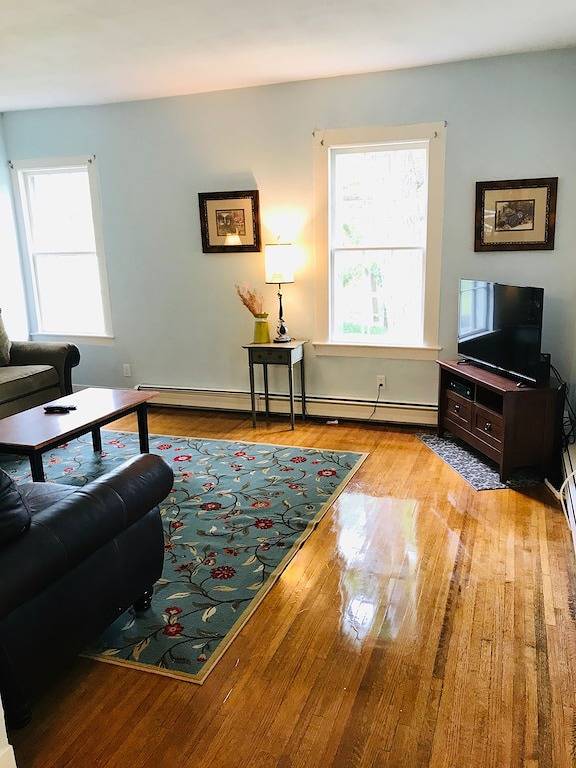 Farmhouse Within City Limits & Close to Luther College in Decorah, Winneshiek County