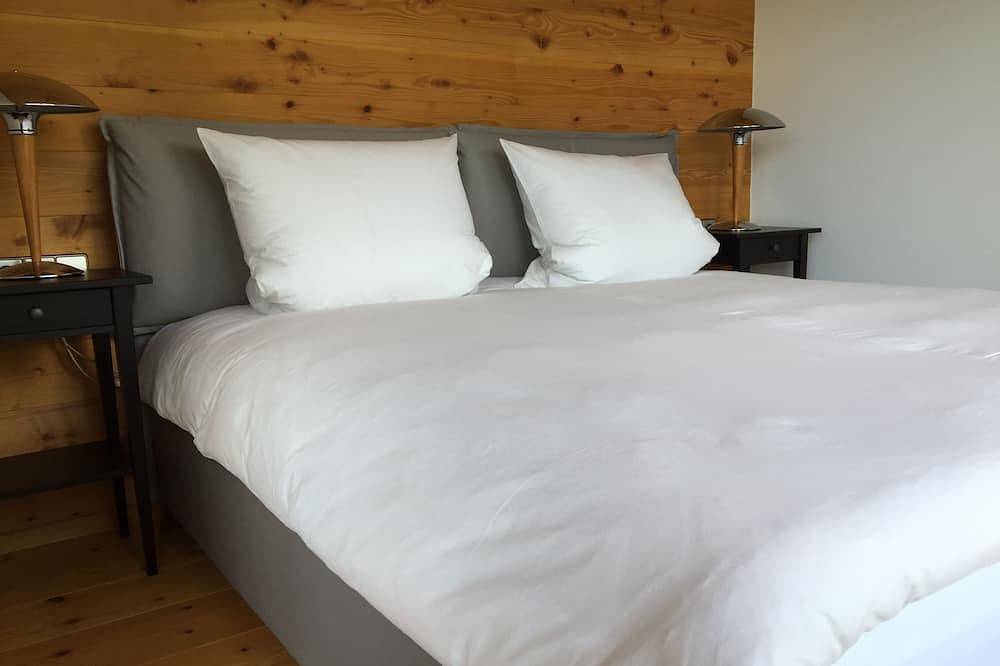 Exklusives  Haus, freistehend, am Waldrand, hochwertige Ausstattung, Sauna in Neuweiler, Nordschwarzwald
