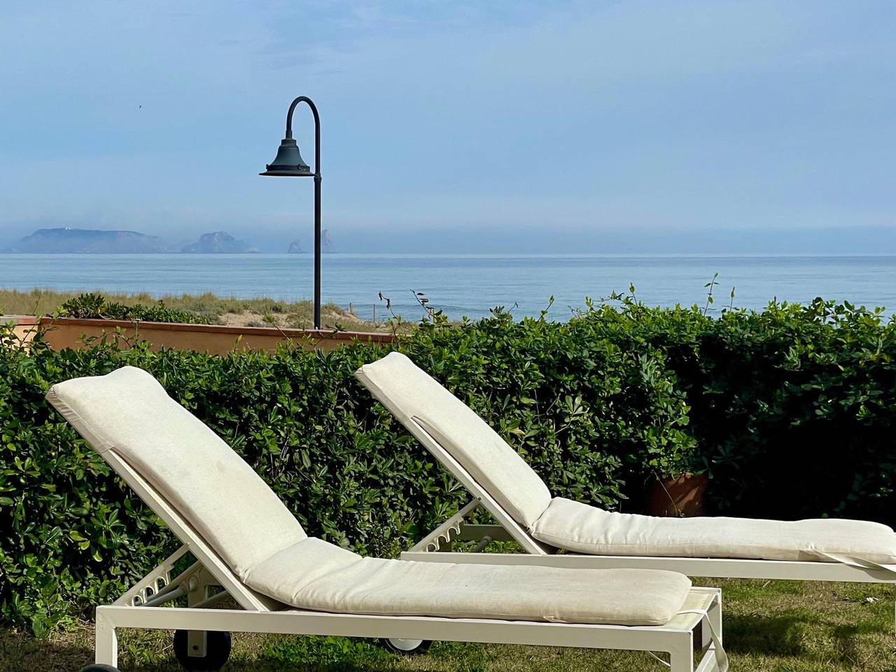 Ganze Wohnung, Familienapartment in Pals mit Garten & direktem Strandzugang, Haustiere erlaubt in Pals, Costa Brava