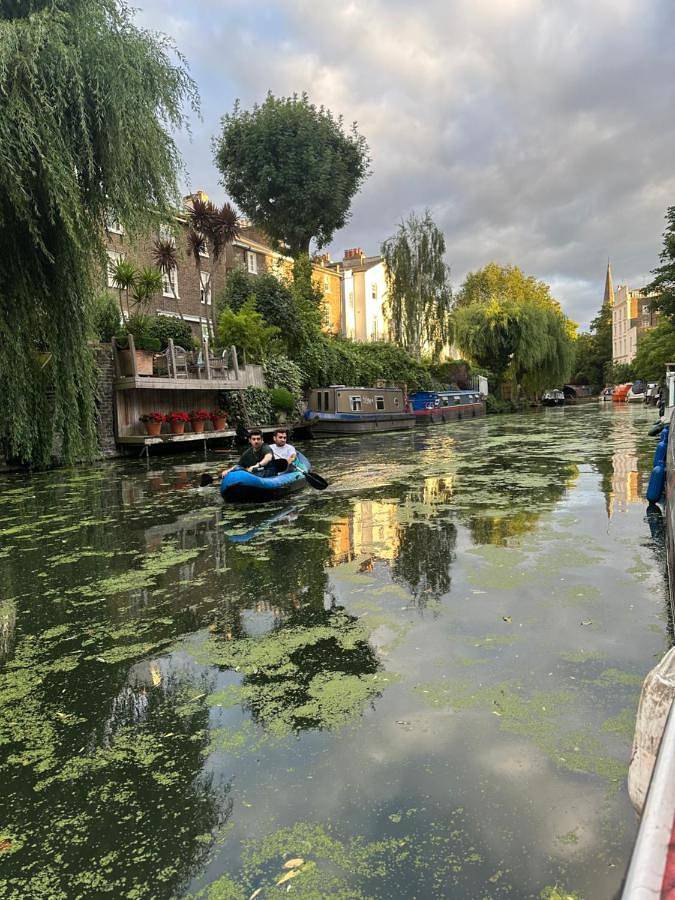 Boot für 3 Personen, mit Ausblick und Terrasse, mit Haustier in England