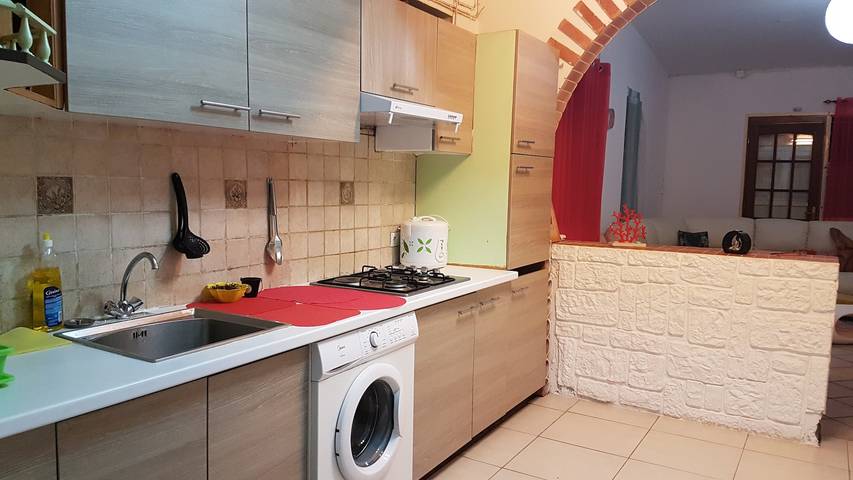 Location de vacances pour 6 personnes, avec terrasse dans Saint-Gilles les Bains - 3