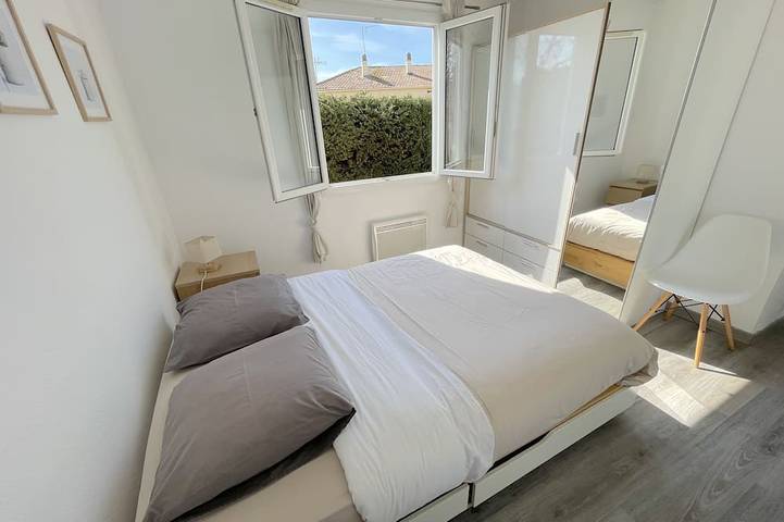 Ruhige Villa mit großer Terrasse nahe dem Garonne-Strand in Le Pradet, Mittelmeerküste (Frankreich)