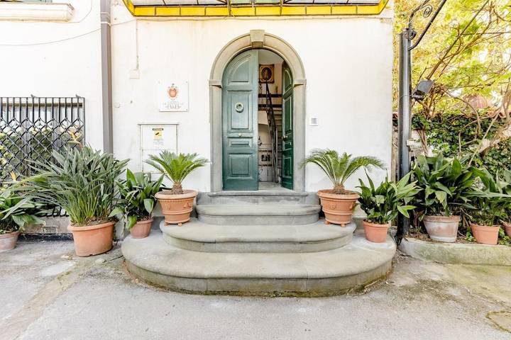 Location de vacances pour 2 personnes, avec sauna et vue ainsi que jardin et piscine à Torre del Greco - 4