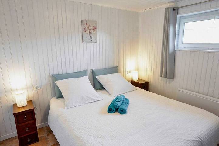 Location de vacances pour 4 personnes, avec jardin et piscine, animaux acceptés à Cros - 2