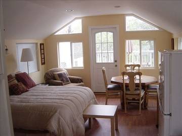 Log Cabin for 2 People in Northern California, North Coast, Photo 2