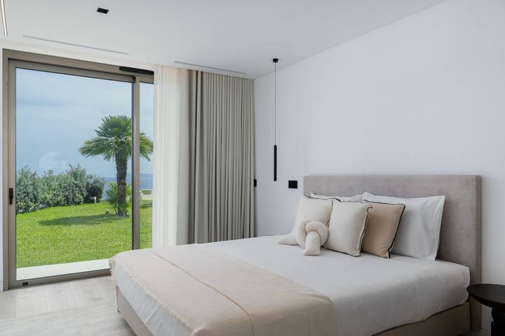 Villa Guindaste I - Moderne Villa mit Meerblick in Madeira