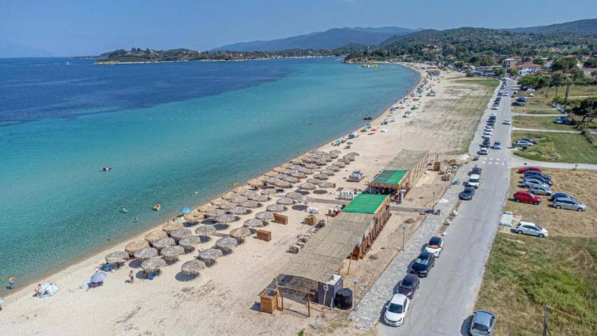 Location de vacances pour 12 personnes, avec jardin et vue, animaux acceptés dans Ormos Panagias