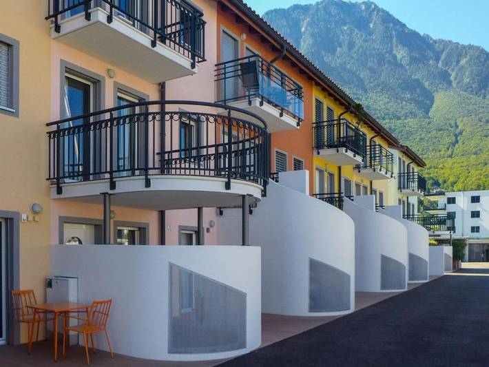 Gîte pour 8 personnes, avec balcon à Port-Valais