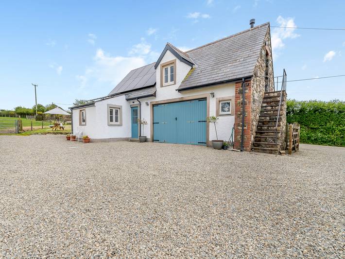 Cottage for 4 people, with garden in Trefin