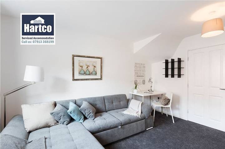 Holiday rental for 10 people, with garden in Walsall