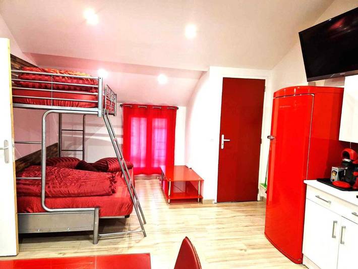 Gîte pour 5 personnes, avec vue à Razac-sur-l'Isle - 2