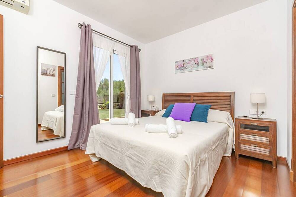 Villa Astur ☀☀Charming Villa with private pool and garden in Binibeca, Sant Lluís