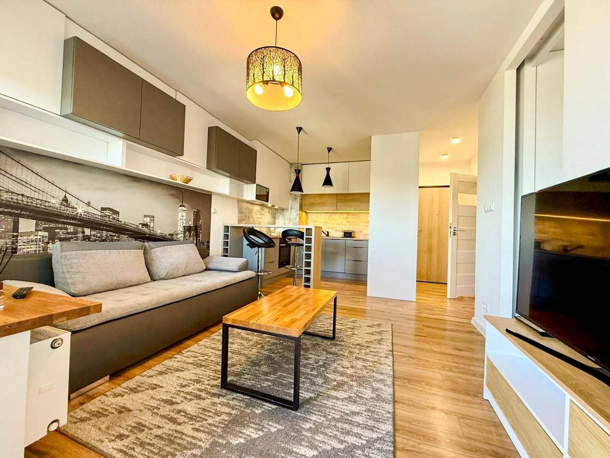 Cały apartament, Jarzebinowa Loft Ii by Jumpinhere in Nowy Dwór Mazowiecki, Mazowsze