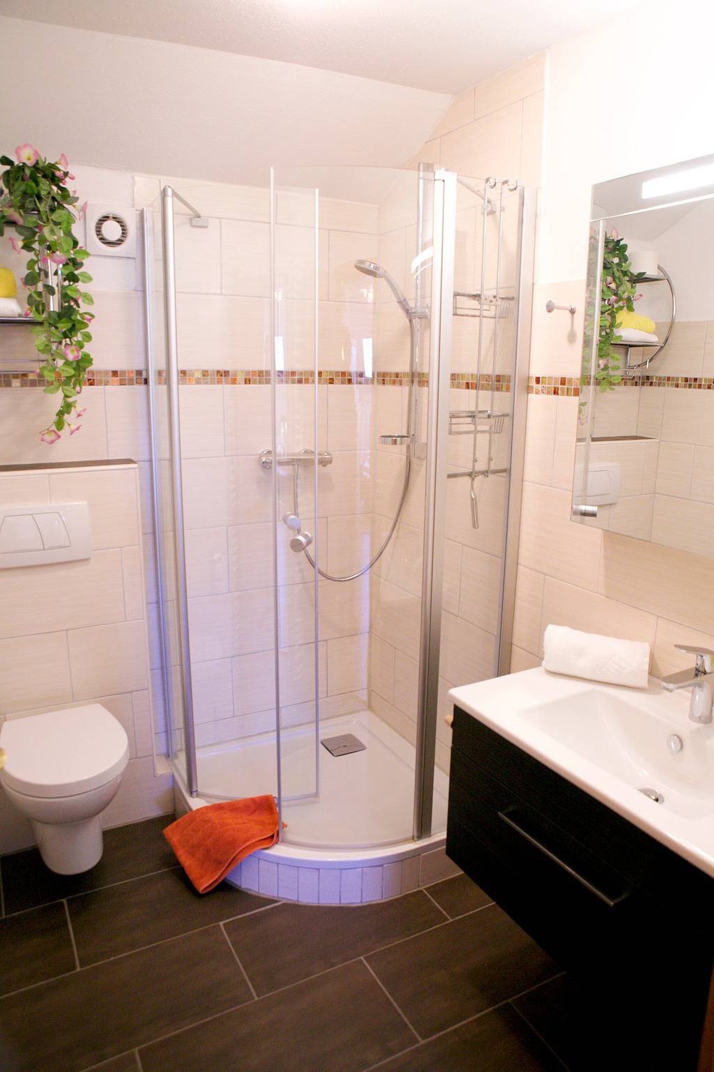 Ganze Ferienwohnung, Stroblhof, Appartement Kirnberg in Böbing, Romantische Straße