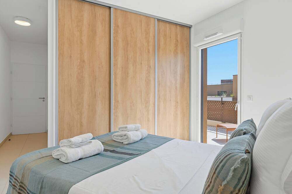 Appartement entier, Penthouse Le Spazio · Proche plage / Centre ville in Castries, Côte méditerranéenne (France)