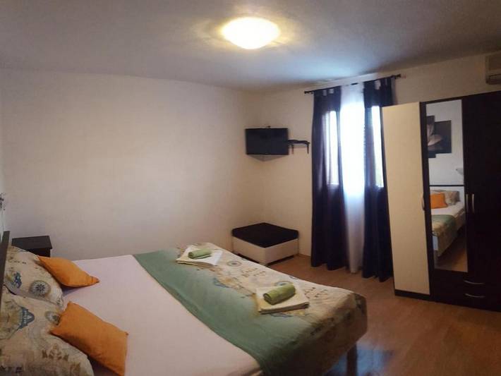Ganze Wohnung, Ferienwohnung für 3 Personen mit Balkon in Rukavac, Split-Dalmatien