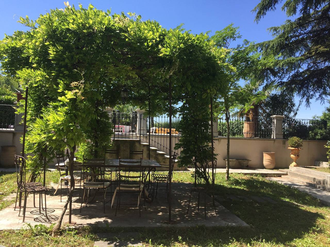 Geräumige Villa mit privatem Pool in Ca' dei Rovati in Castana, Oltrepò Pavese