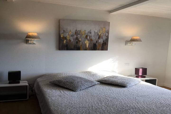 Location de vacances pour 3 personnes, avec jardin ainsi que terrasse et piscine à Lézignan-Corbières - 3
