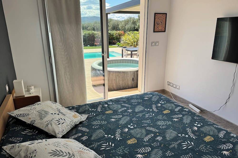 Villa design avec clim, spa, piscine & vue 4* in Estagel, Côte méditerranéenne (France)