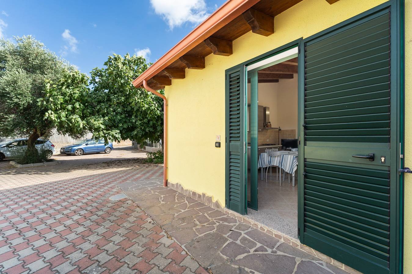 Casa de vacaciones Residencia Sulcis 7 con terraza compartida y aire acondicionado in Is Cuccus, Masainas