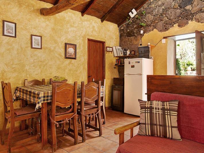 Casa rural para 6 personas, con piscina y jardín en Tejeda - 2