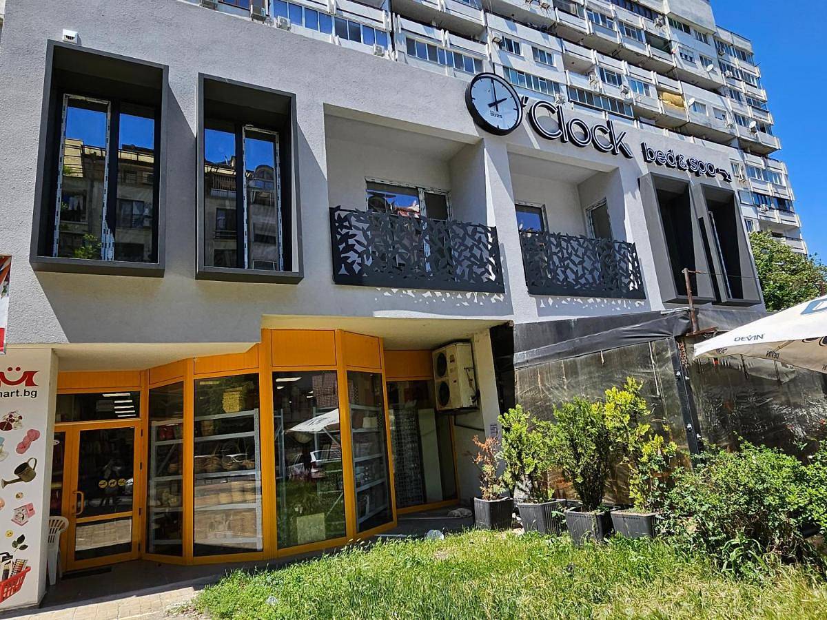 O'clock bed & Spa in Bourgas, Bourgas (oblast)