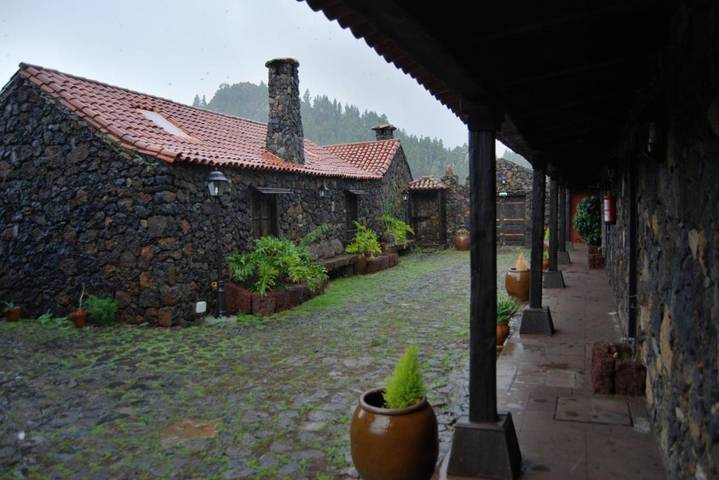 Casa rural para 2 personas, con piscina y jardín, Se admiten mascotas en Tenerife - 4