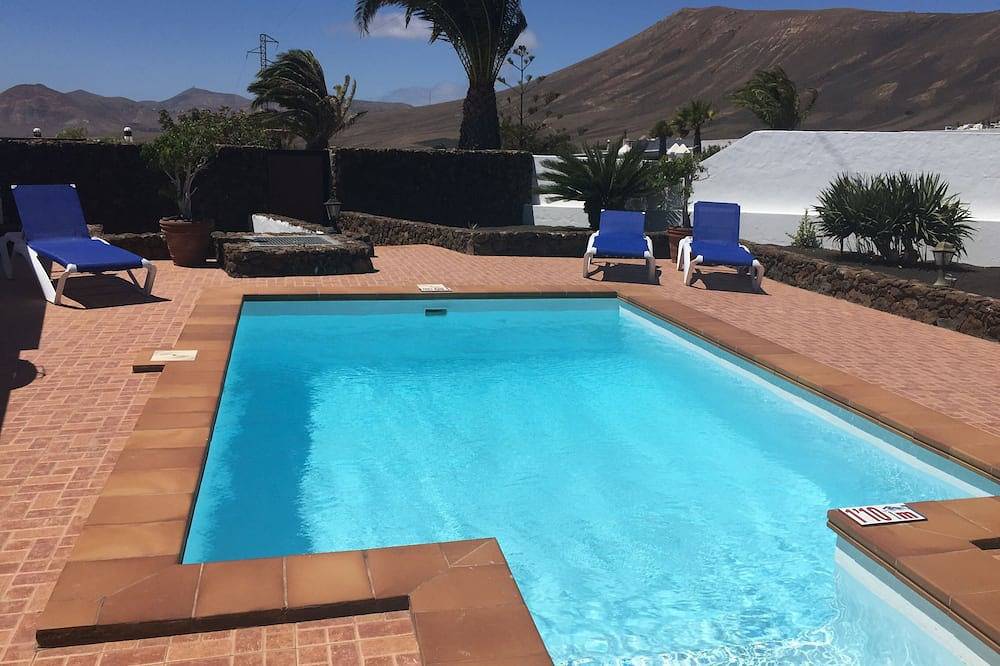 Villa - piscina privada climatizada, a 5 minutos en coche de Puerto del Carmen in Mácher, Tías