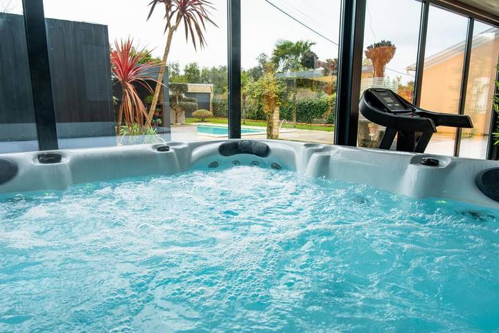 Villa para 8 pessoas, com vista e jardim e ainda vista para o lago and piscina em Montemor-o-Velho