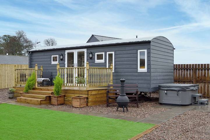 Holiday rental for 2 people, with hot tub, with pets in Angus