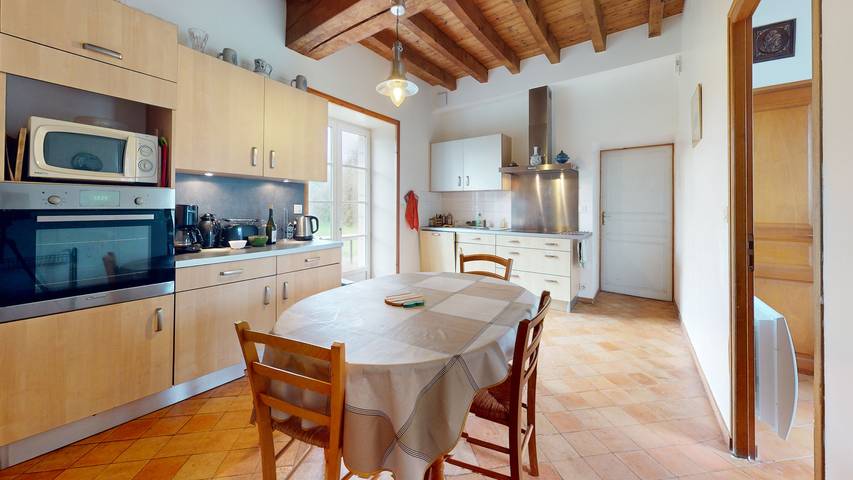 Location de vacances pour 12 personnes, avec terrasse et jardin à Saint-Julien-des-Landes - 3