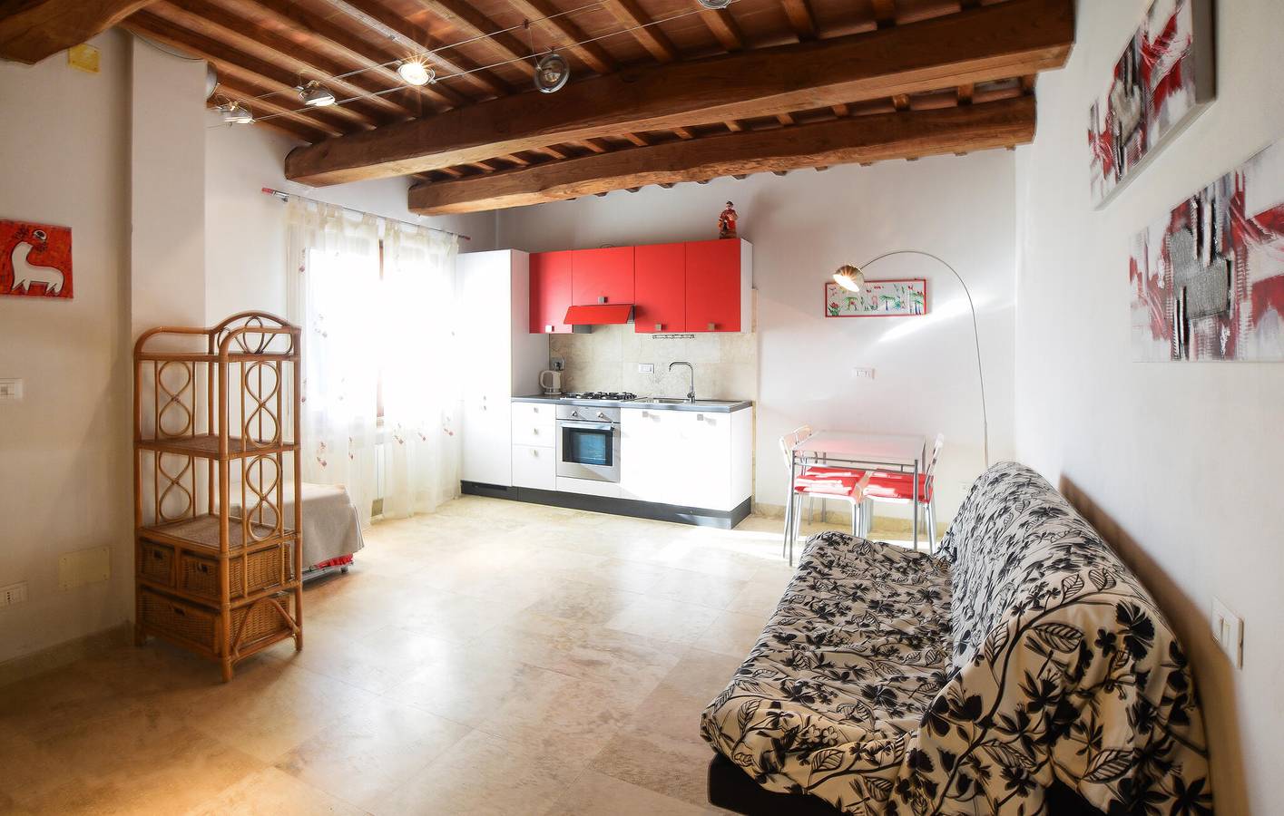 Ganze Ferienwohnung, Monteverdi Marittimo Ferienwohnung mit Pool & Parkplatz in Monteverdi Marittimo, Etruskische Küste
