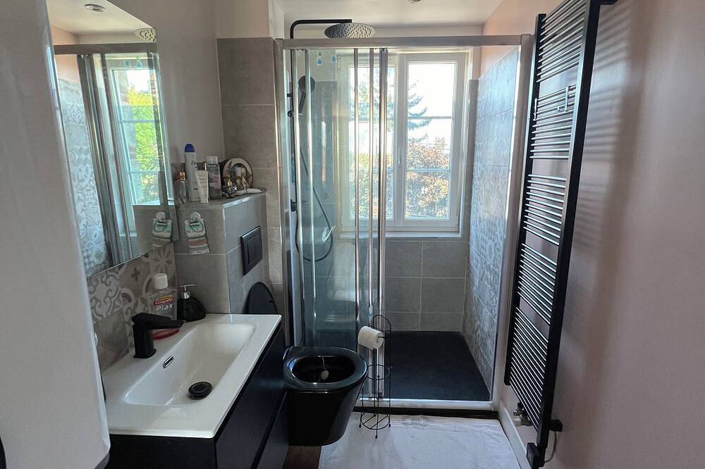 En-suite rooms 2 steps from Cabourg and its beaches in Dives-sur-Mer, Lisieux region