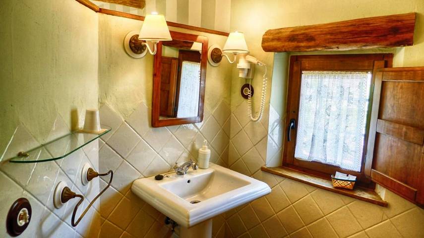 Casa rural para 10 personas, con vistas y terraza en Sierra De Ayllón - 4