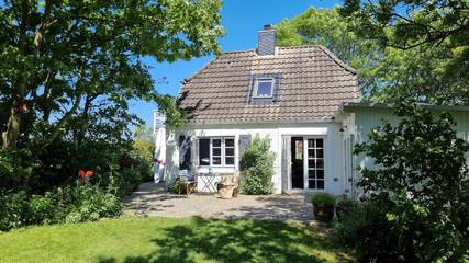 Ferienhaus für 2 Personen, mit Sauna und Ausblick sowie Garten und Balkon in Nordfriesland