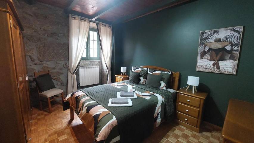 Location de vacances pour 16 personnes, avec piscine ainsi que vue et jardin dans Vila Verde - 4