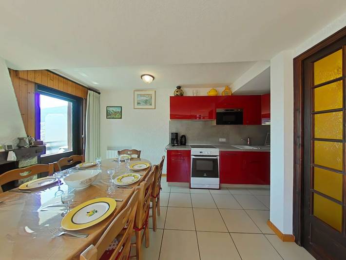 Appartement entier, Superbe Appt 5 Pièces, 8 Couchages, Cheminée, Balcon Sud, au Grand-Bornand in Le Grand-Bornand, Région d'Annecy