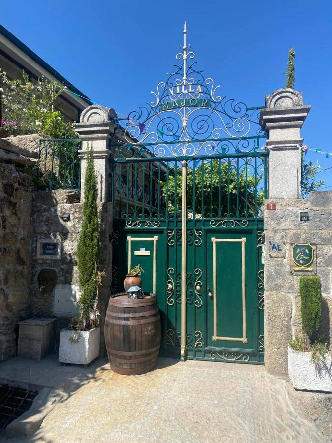 Bed and Breakfast für 4 Personen, mit Terrasse und Ausblick sowie Pool und Garten - 1