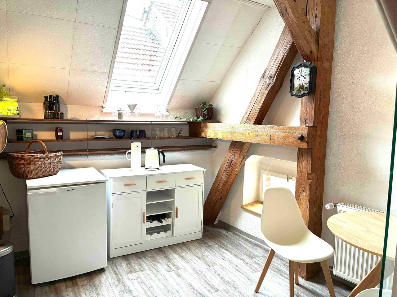 Apartamento entero, Apartamento 'Dachstudio - Schlamau19' con terraza compartida, jardín compartido y Wi-Fi in Wiesenburg, Fläming