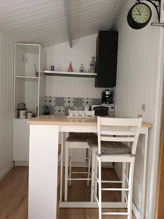 Gîte pour 2 personnes, avec jardin à Savigné-l'Évêque - 4