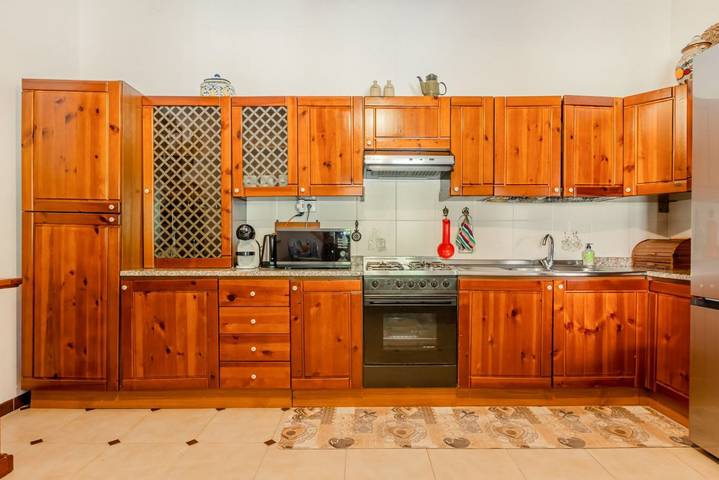 Appartement entier, Appartement de vacances pour 7 personnes avec balcon/terrasse in Nuraxi Figus, Gonnesa