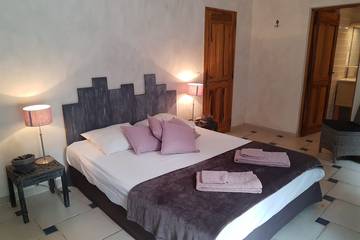 Villa pour 9 Personnes dans Bormes-les-Mimosas, Parc national de Port-Cros, Photo 1