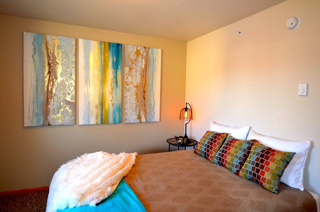 Ganze Wohnung, 3 Schlafzimmer, 2 Bäder Luxus-Wohnung, 5 Minuten von Dowtown, dem medizinischen Korridor und in Billings, Yellowstone County