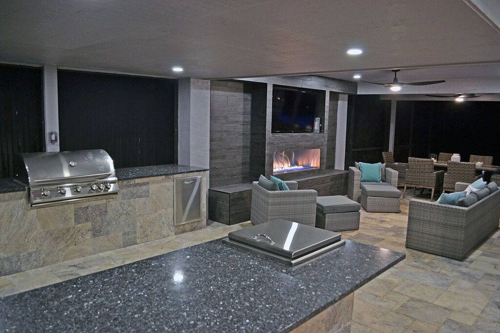 Luxus Siesta Key Ferienwohnung W / Pool, Spa und Strand zu Fuß erreichbar in Sarasota, Sarasota County