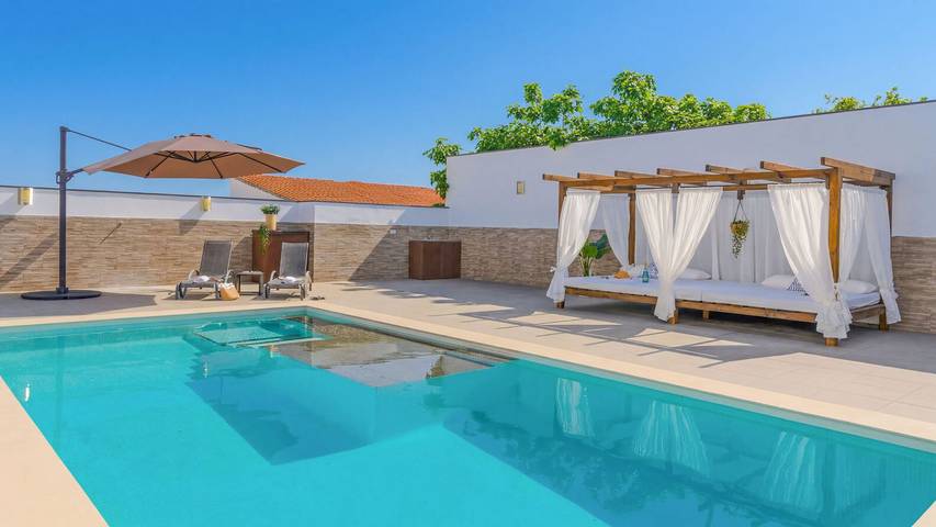 Chalet para 8 personas, con Balcón/Terraza además de Jacuzzi y Piscina en Vélez-Málaga