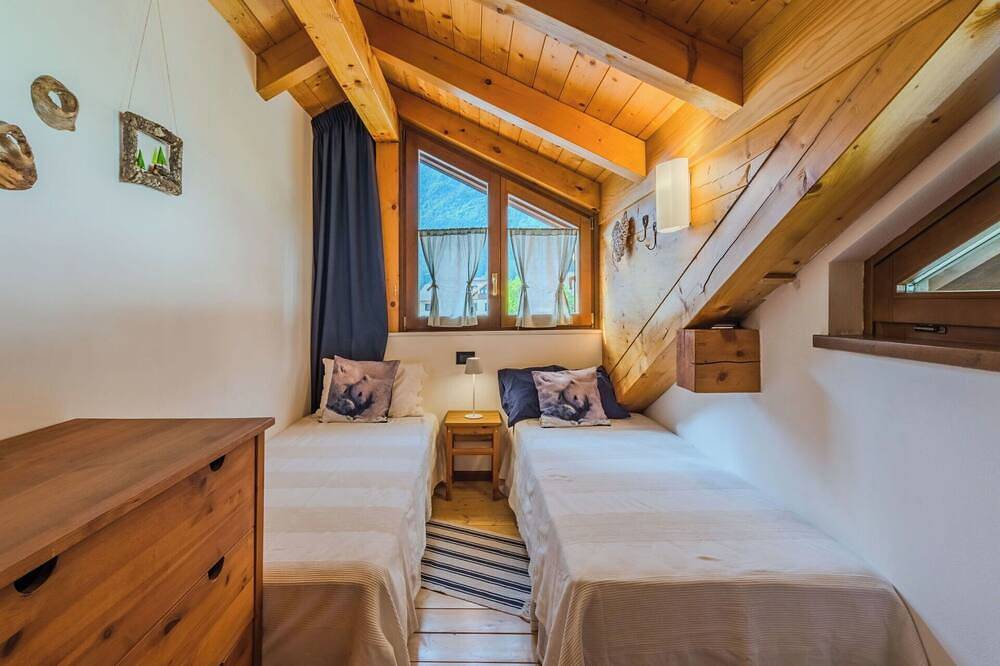 Ganze Wohnung, Gemütliche Wohnung für 5 Gäste mit  W-Lan, Tv und Innenhof in Carisolo, Adamello-Presanella-Alpen