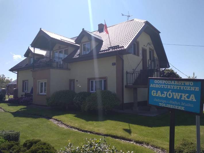 Apartament wakacyjny dla 3 osób, z Taras i Ogród oraz Widok w Jezioro Żarnowieckie