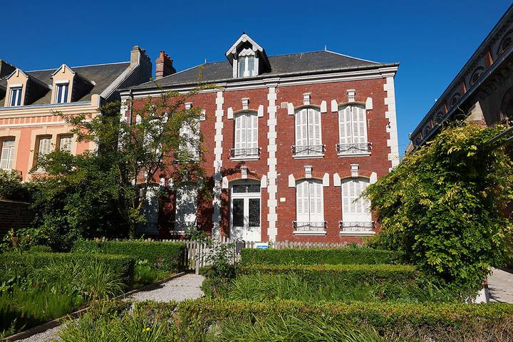 Gîte pour 12 personnes, avec jardin - 1